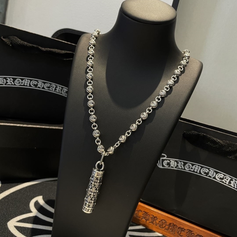 Ch*0me He**ts necklaces